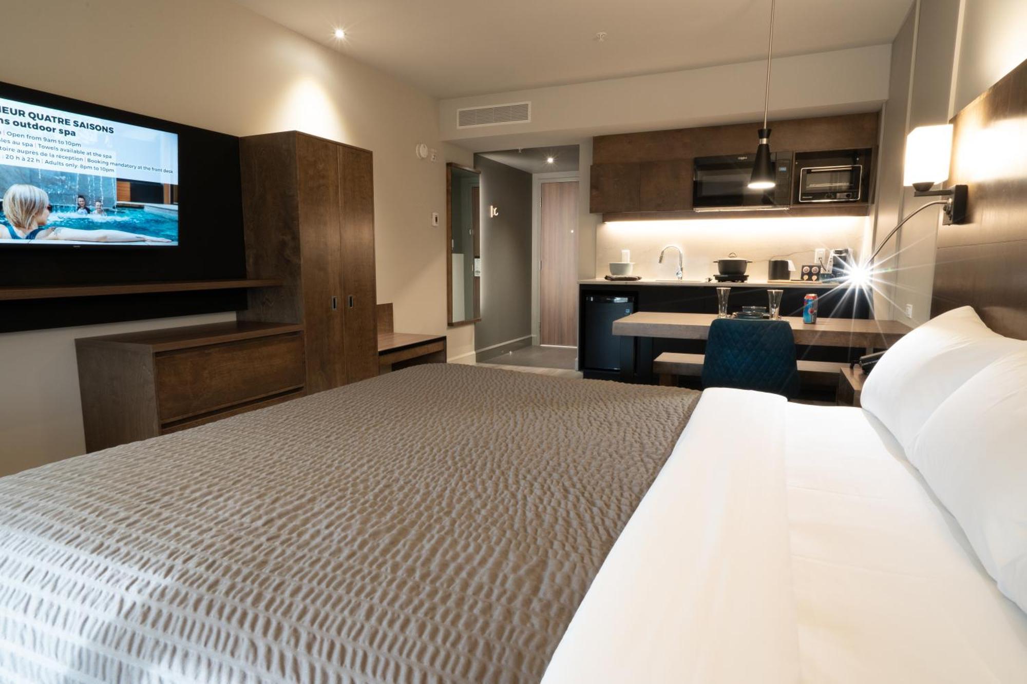 Hotel & Suites Normandin เลวีส ภายนอก รูปภาพ