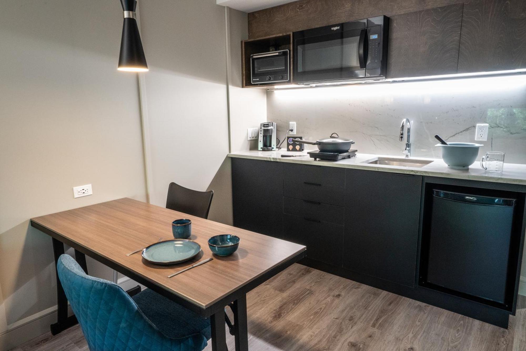 Hotel & Suites Normandin เลวีส ภายนอก รูปภาพ