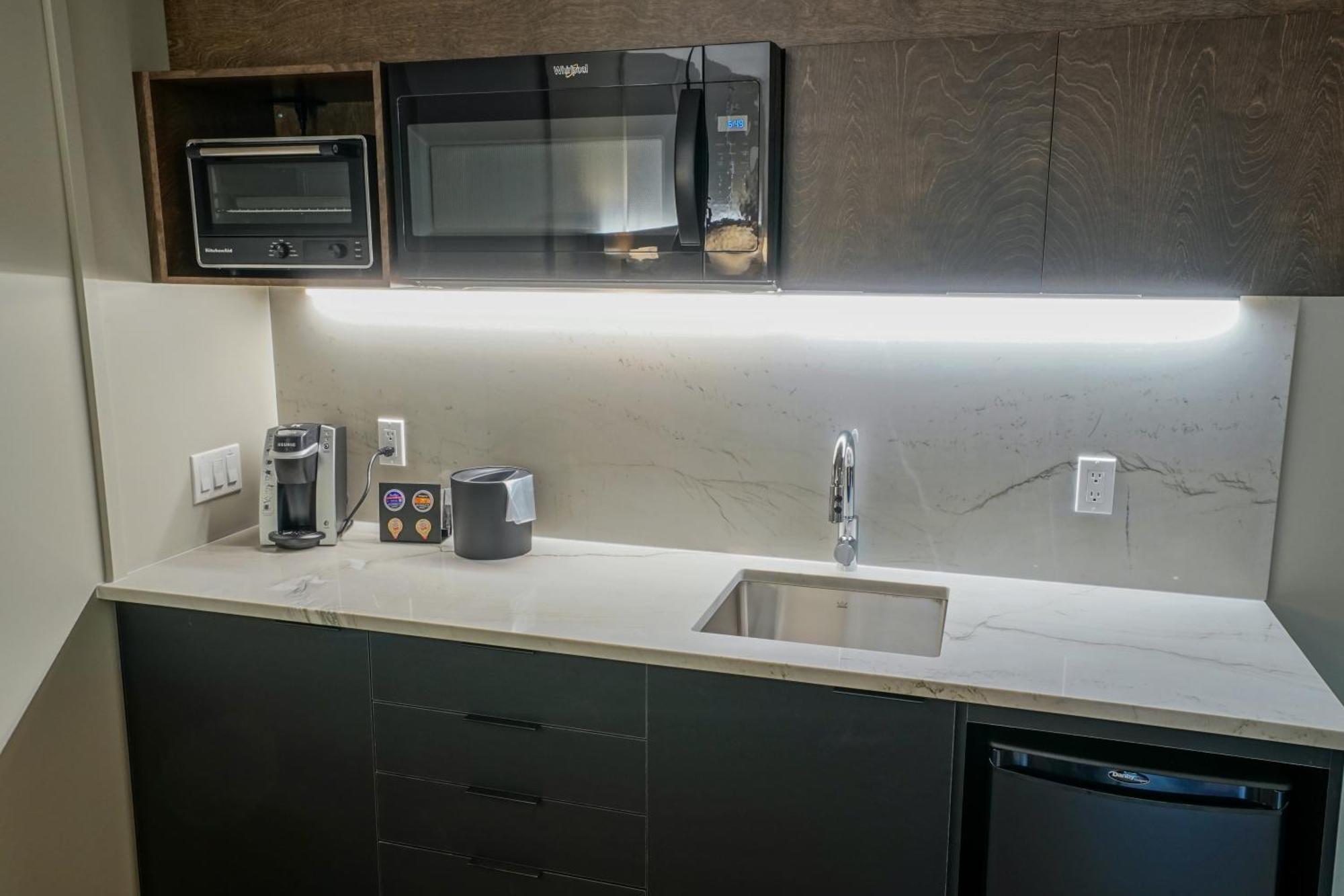Hotel & Suites Normandin เลวีส ภายนอก รูปภาพ