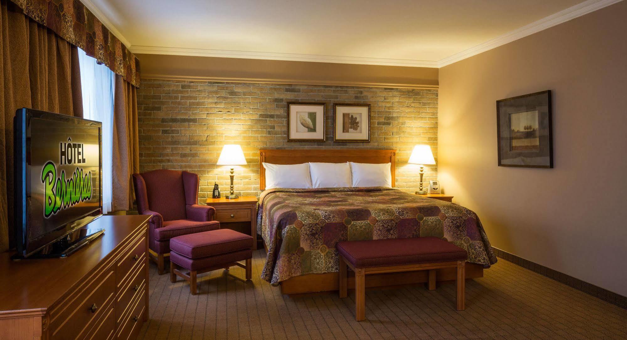 Hotel & Suites Normandin เลวีส ภายนอก รูปภาพ